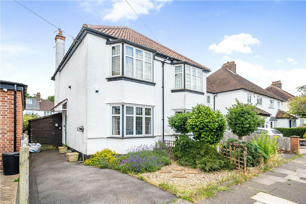 2 bedroom for sale in Acacia Avenue, Ruislip, Middlesex, HA4