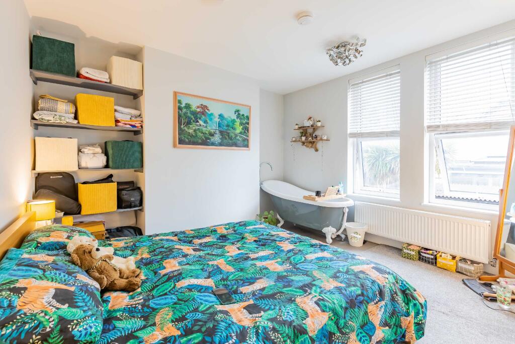 Additional property image - Dean Lane, Southville, Bristol