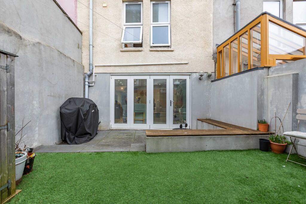 Additional property image - Dean Lane, Southville, Bristol