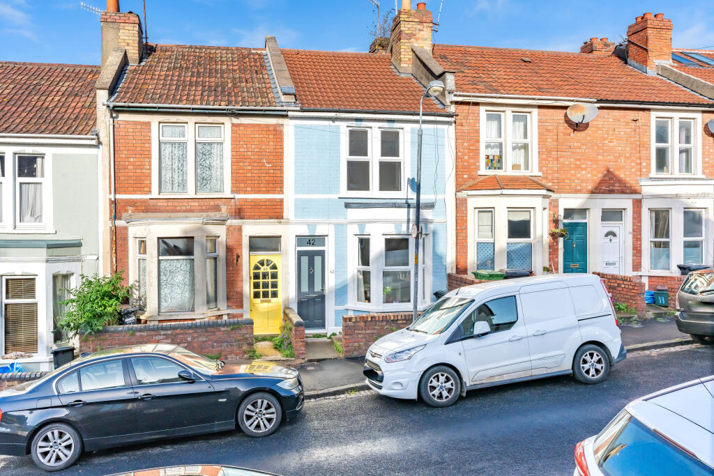 2 bedroom terraced house for sale in Avonleigh Road, Bedminster, Bristol, BS3