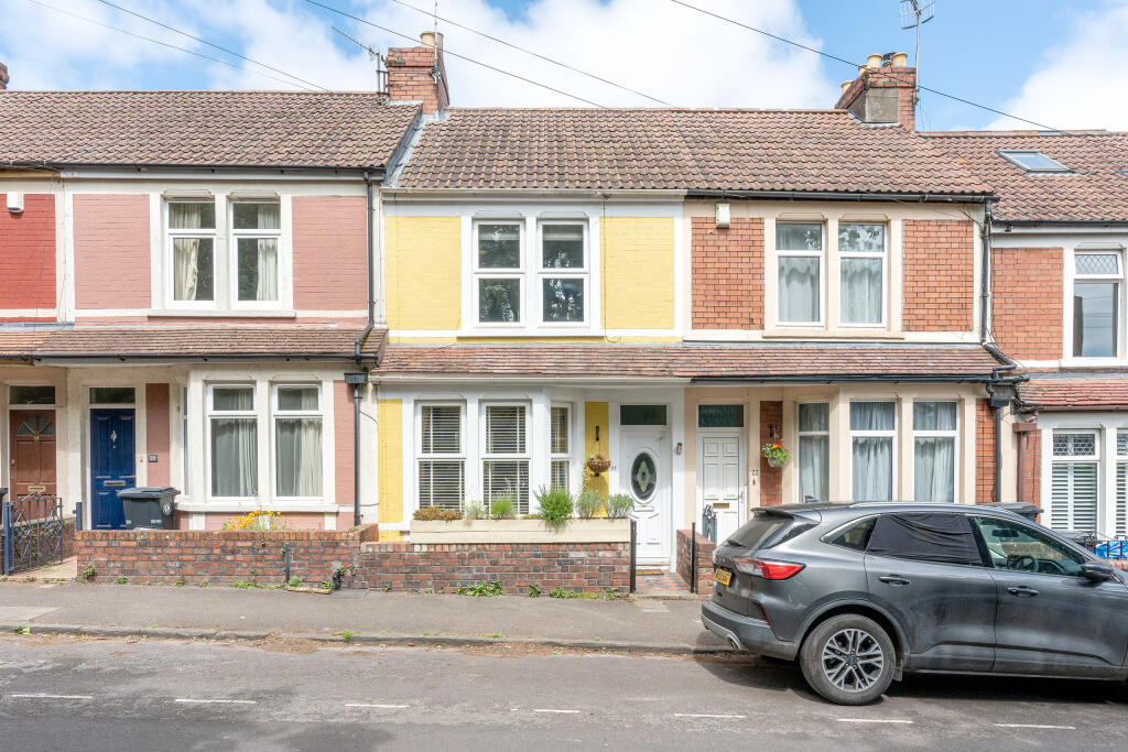 2 bedroom terraced house for sale in Lydstep Terrace, Southville, BRISTOL, BS3 1DR, BS3