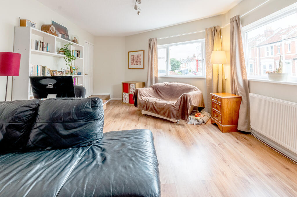 Additional property image - Mendip Road, Windmill Hill, Bristol