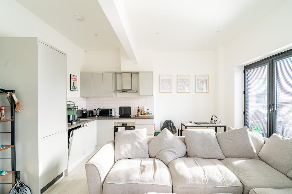 Additional property image - Lombard Place, Brook Hill, Southville, Bristol