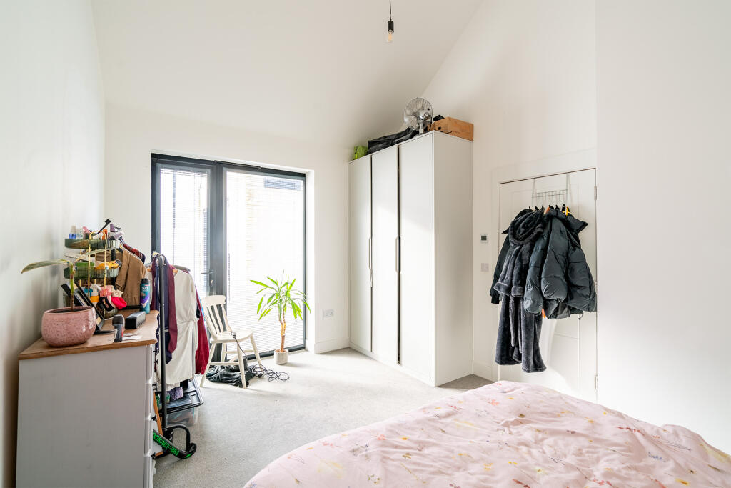 Additional property image - Lombard Place, Brook Hill, Southville, Bristol