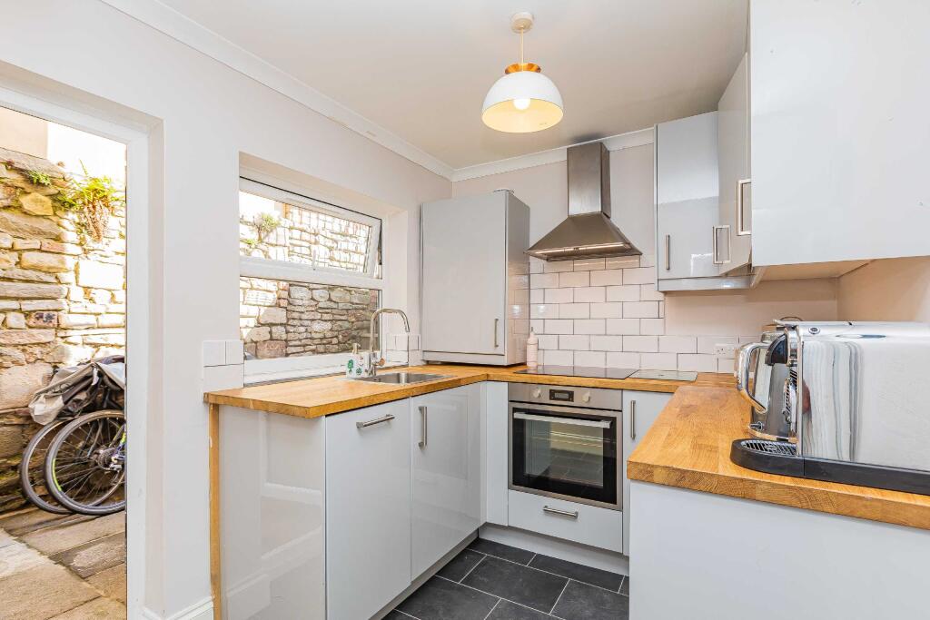 Additional property image - Mount Pleasant Terrace, Southville, Bristol