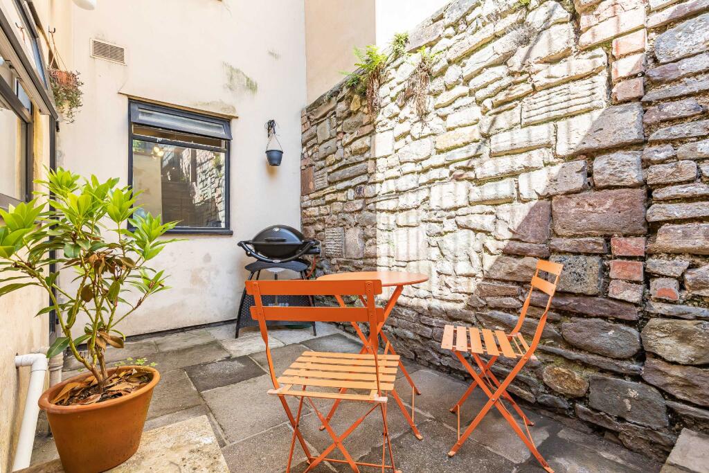 Additional property image - Mount Pleasant Terrace, Southville, Bristol