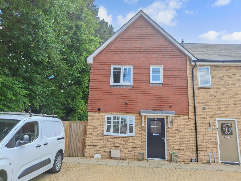 Main image of property: Caffyn Place, Broadbridge Heath, Horsham, West Sussex