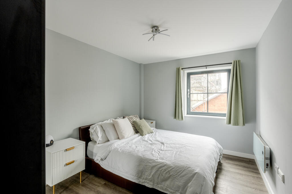 Additional property image - The Piazza, Paintworks, Bristol