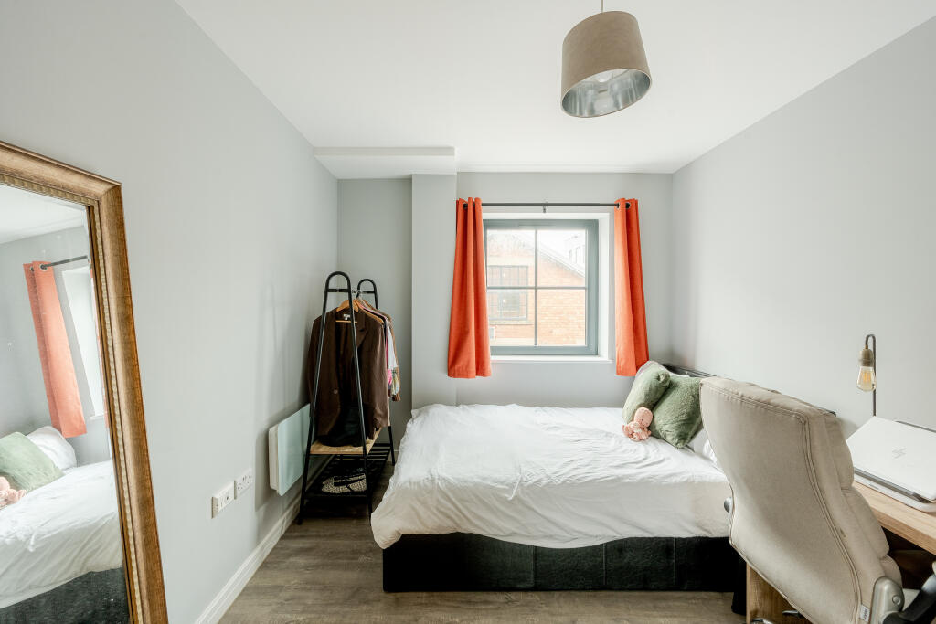 Additional property image - The Piazza, Paintworks, Bristol