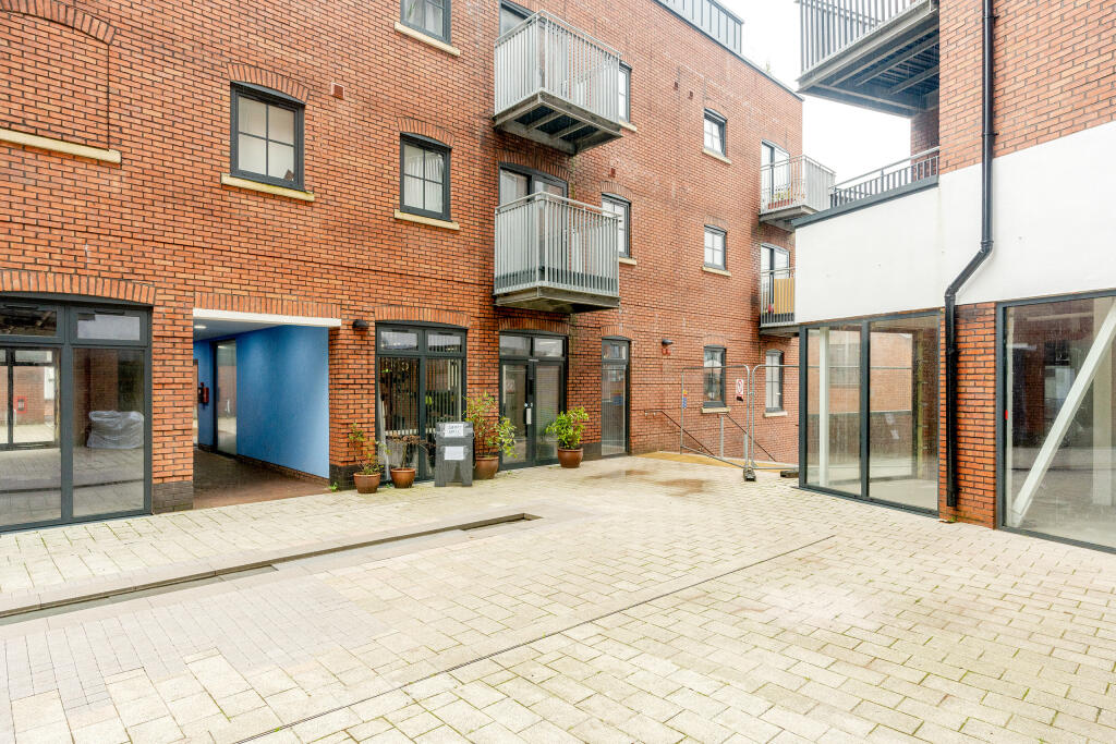 Additional property image - The Piazza, Paintworks, Bristol