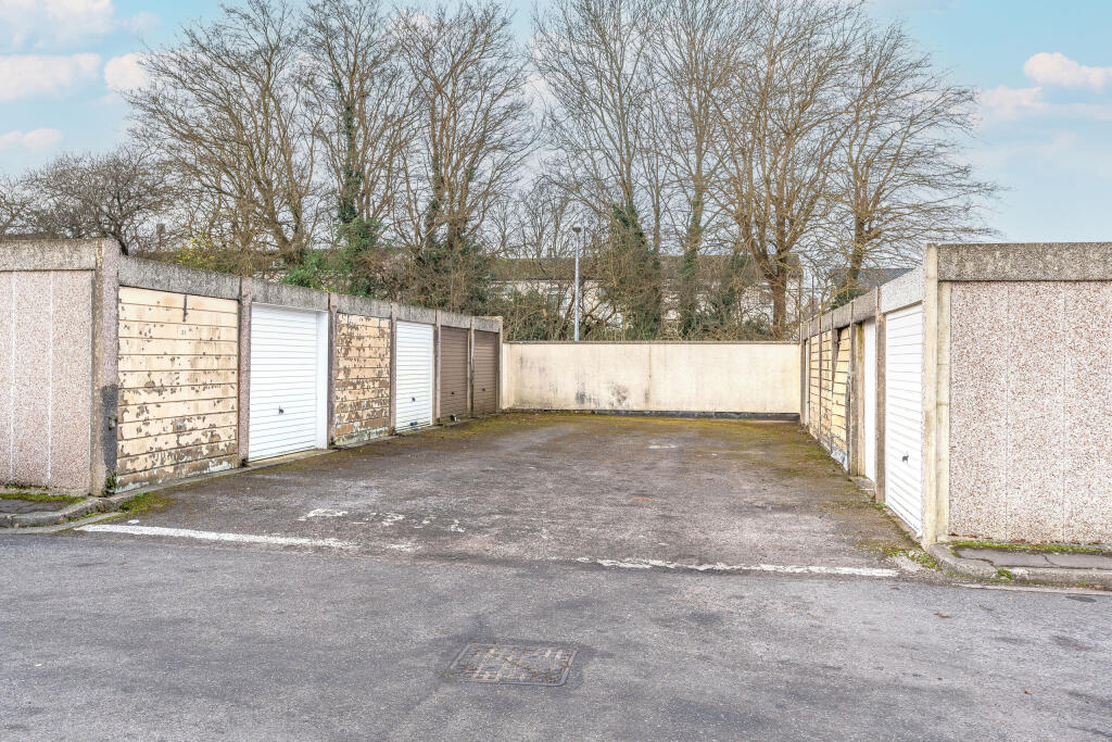 Additional property image - Oak Court, Pinkhams Twist, Whitchurch, Bristol
