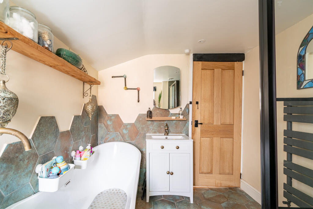 Additional property image - Sydenham Road, Totterdown, Bristol