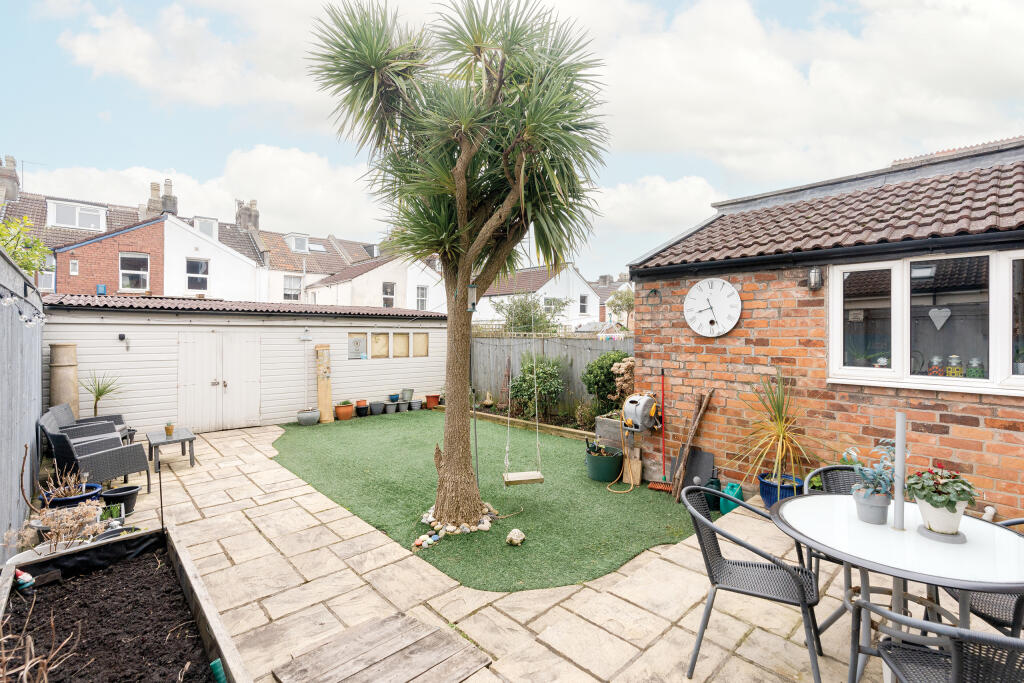 Additional property image - Lilymead Avenue, Bristol