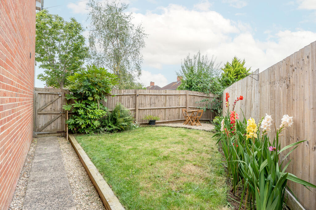 Additional property image - Montreal Avenue, Horfield, Bristol