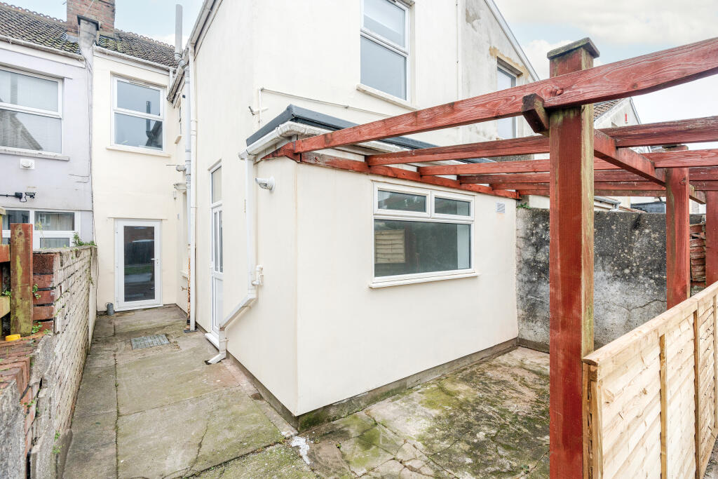 Additional property image - Garden Flat, Toronto Road, Bristol
