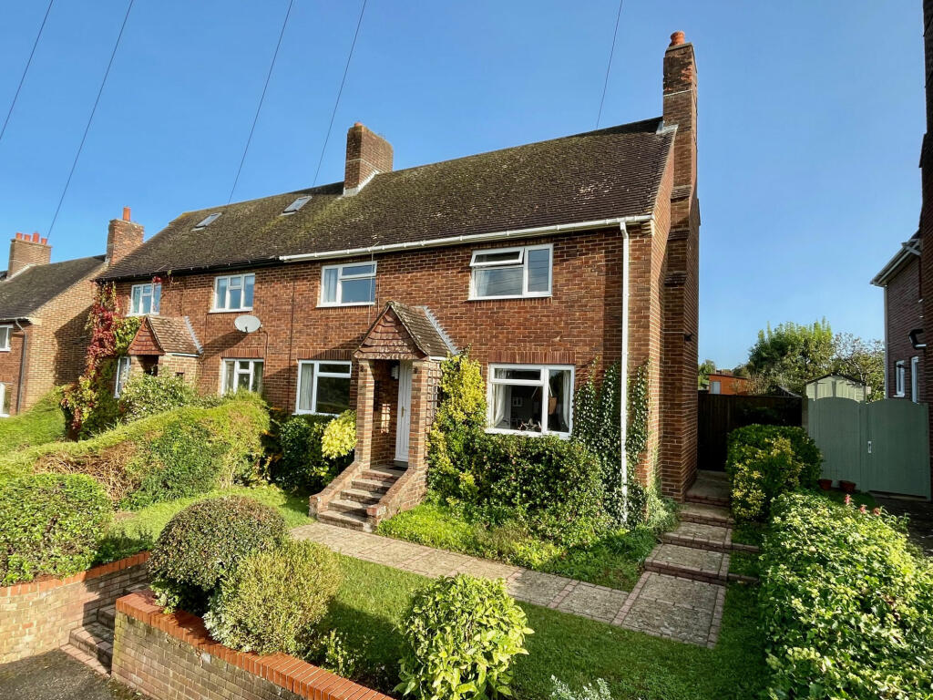 3 bedroom semidetached house for sale in Churchfields, Twyford, SO21