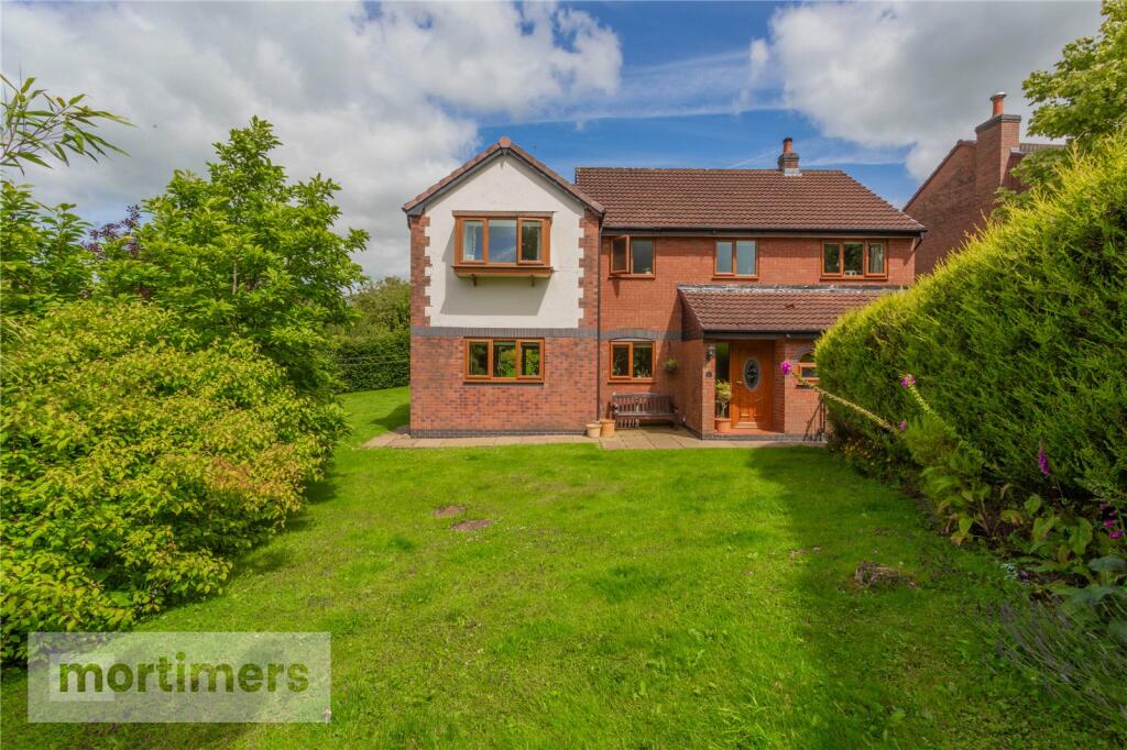 5 bedroom detached house for sale in Hayhurst Road, Whalley, Clitheroe