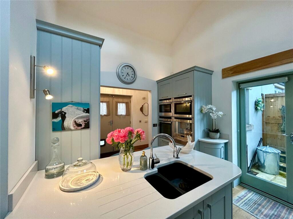 Additional property image - Mellor Brow, Mellor, Blackburn, Lancashire, BB2