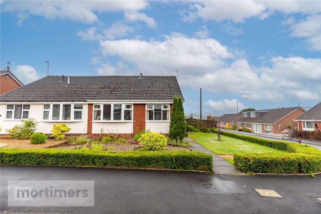 Main image of property: Lynwood Avenue, Clayton Le Moors, Accrington, Lancashire, BB5