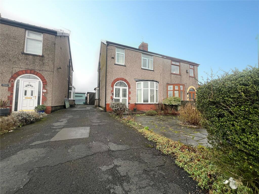 3 bedroom semidetached house for sale in Shadsworth Road, Blackburn