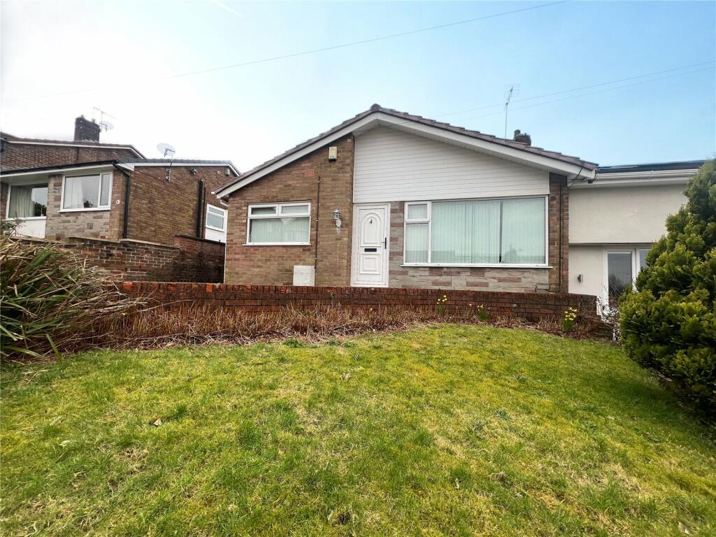 3 bedroom bungalow for sale in Hollowhead Close, Wilpshire, Blackburn