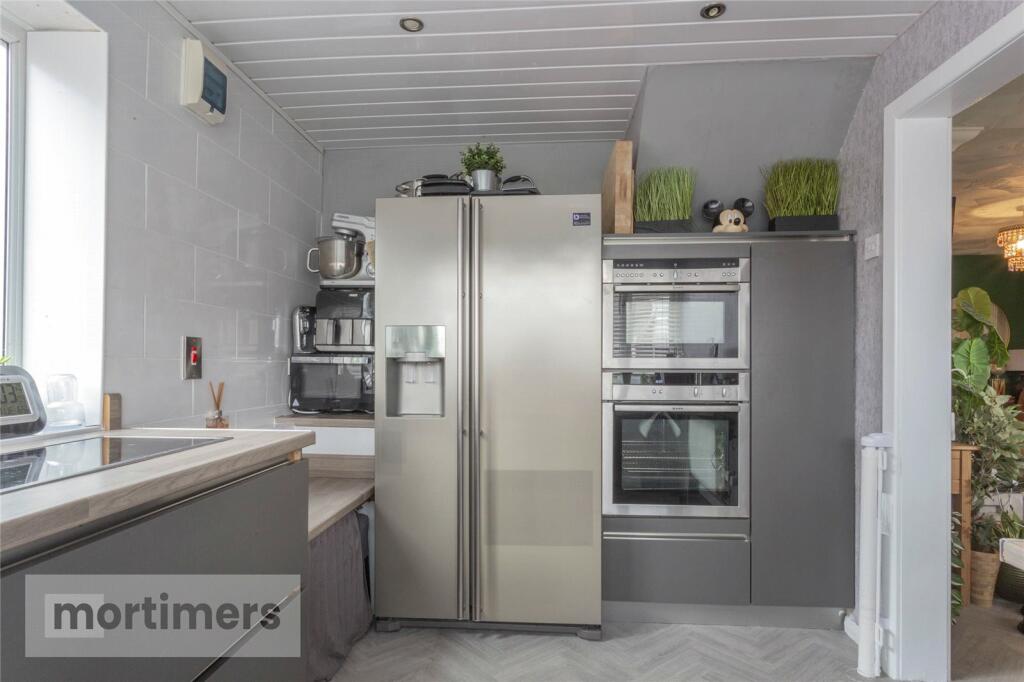 Additional property image - Larch Close, Blackburn, Lancashire, BB2