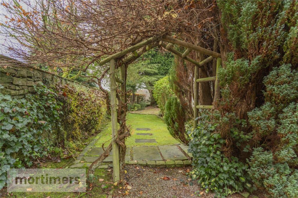 Additional property image - Links Lane, Pleasington, Blackburn, Lancashire, BB2