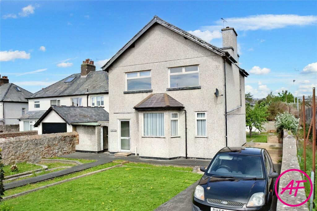 3 bedroom detached house for sale in Cwm Road, Llandudno, Conwy, LL30
