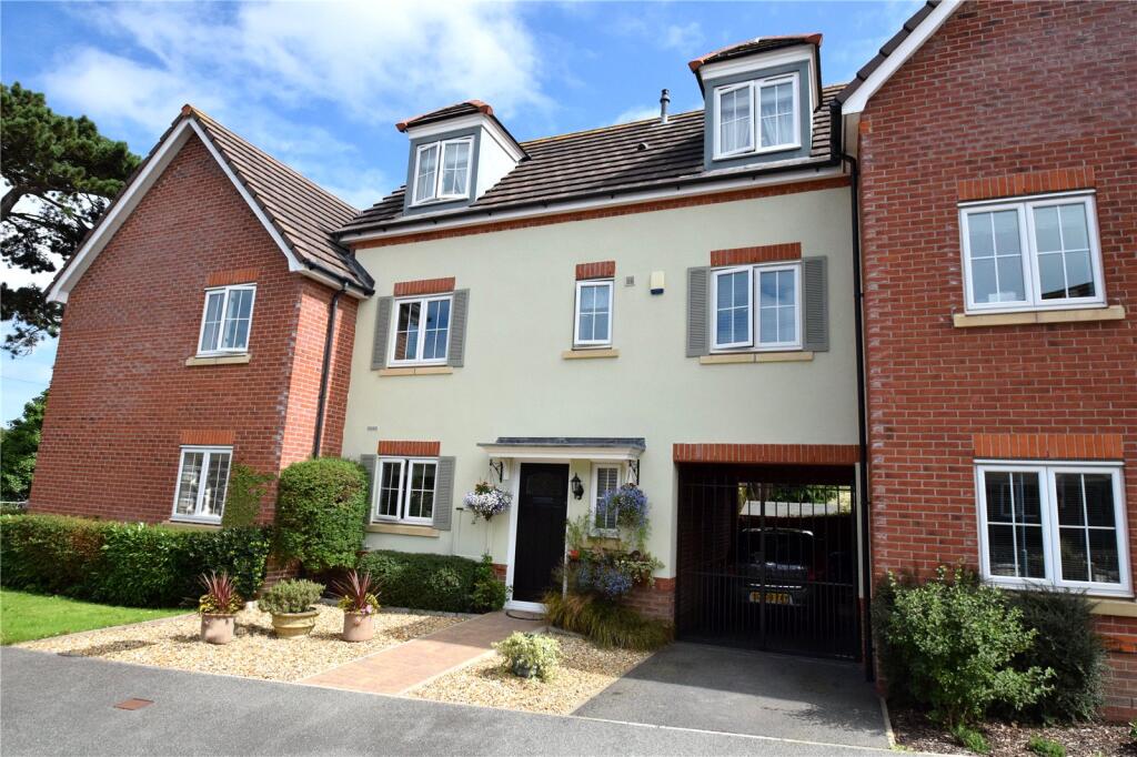 Main image of property: Lon Pedr, Llanrhos, Llandudno, Conwy, LL30