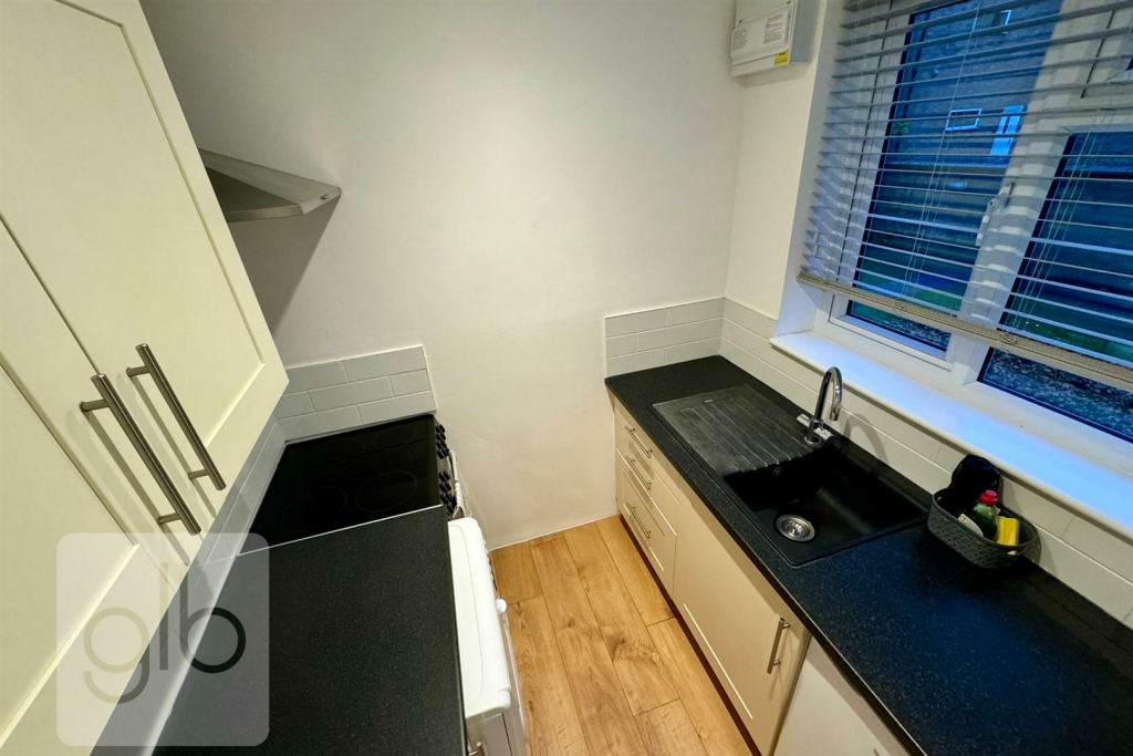 Additional property image - Binswood Avenue, Leamington Spa