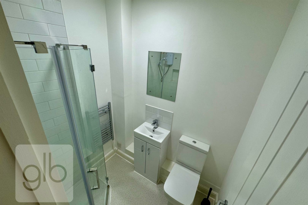 Additional property image - Binswood Avenue, Leamington Spa