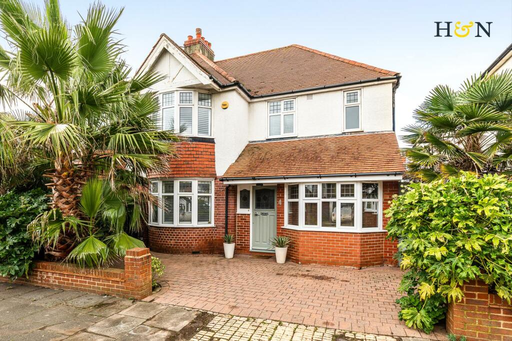 4 bedroom house for sale in Amesbury Crescent, Hove, BN3