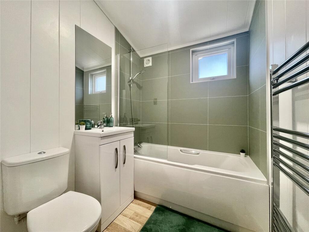 Additional property image - Sandhills Holiday Park, Avon Beach, Mudeford, Christchurch, BH23