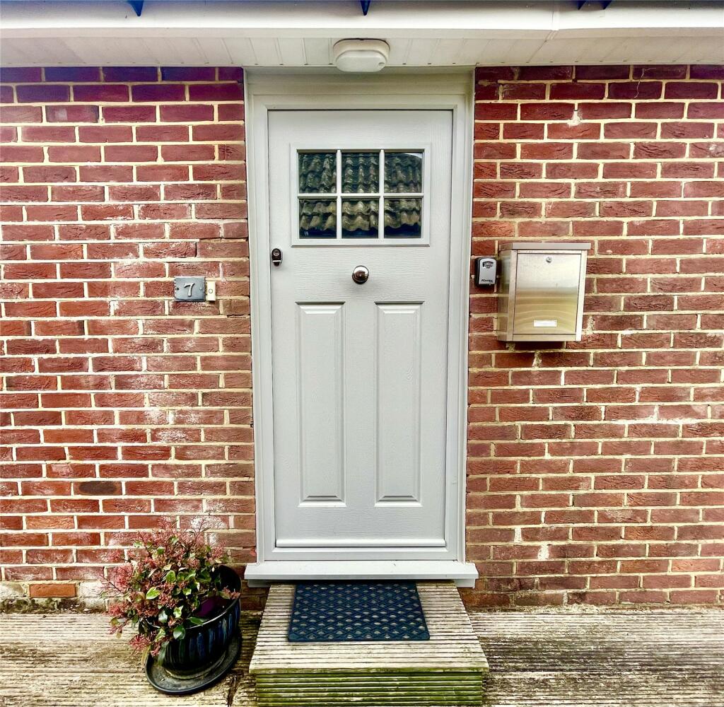 Additional property image - Stanpit, Christchurch, Dorset, BH23