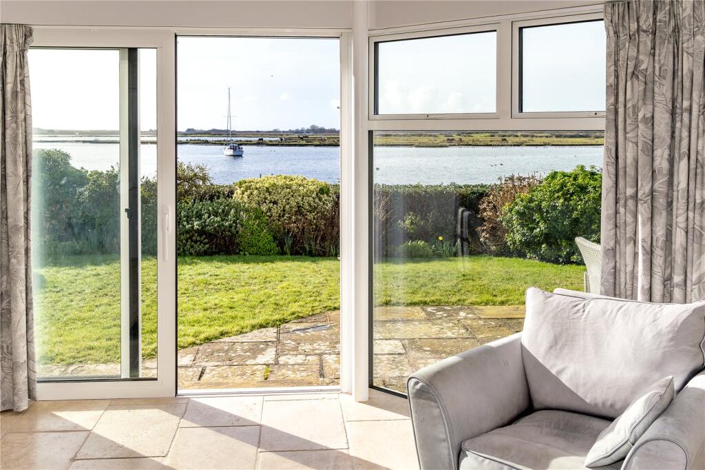 Additional property image - Fishermans Bank, Mudeford, Christchurch, Dorset, BH23
