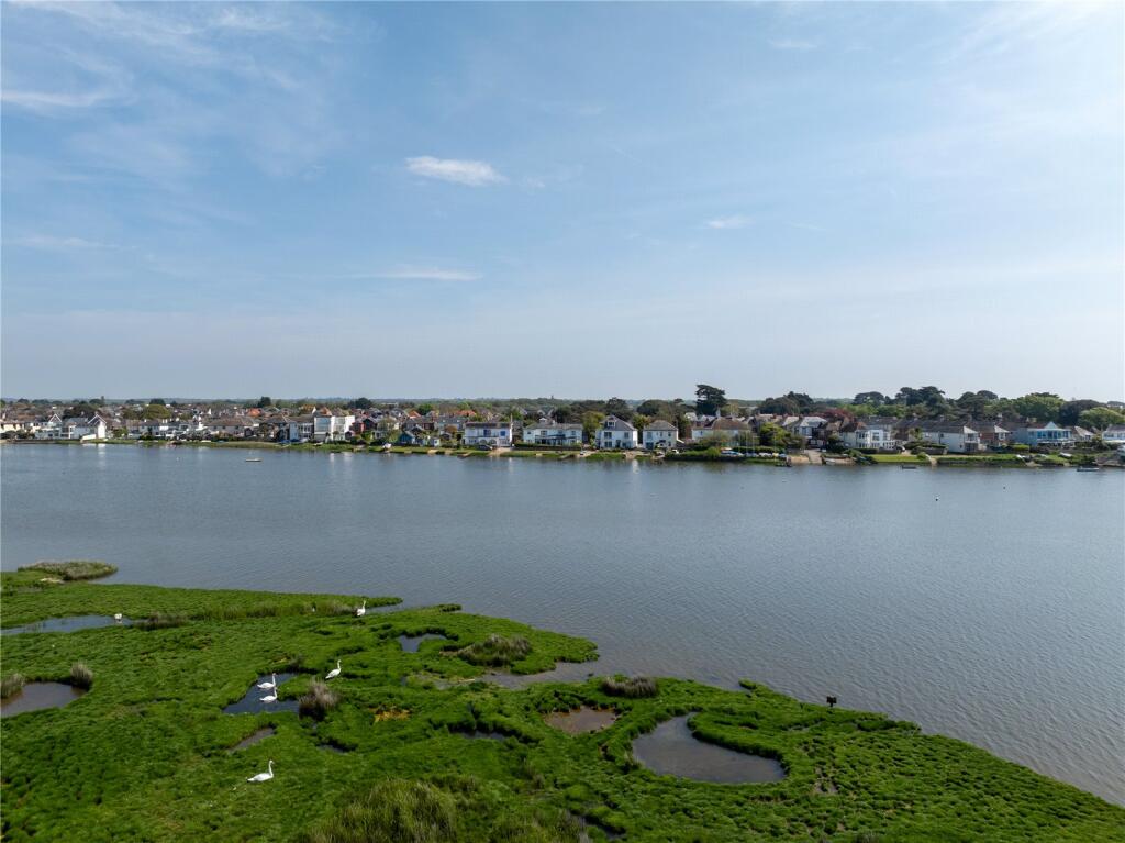 Additional property image - Fishermans Bank, Mudeford, Christchurch, Dorset, BH23