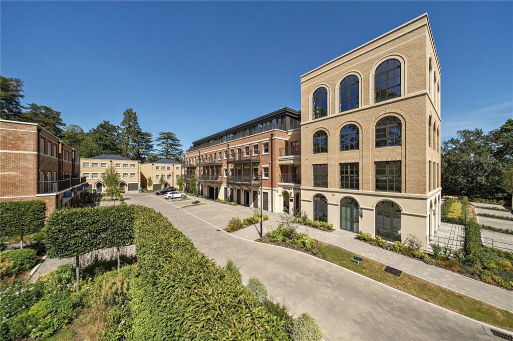 Main image of property: Steuart House, 10 Scholars Road, Ascot, Berkshire, SL5