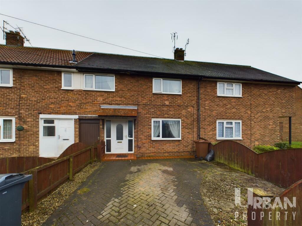 3 bedroom house for sale in Annandale Road, Hull, HU9