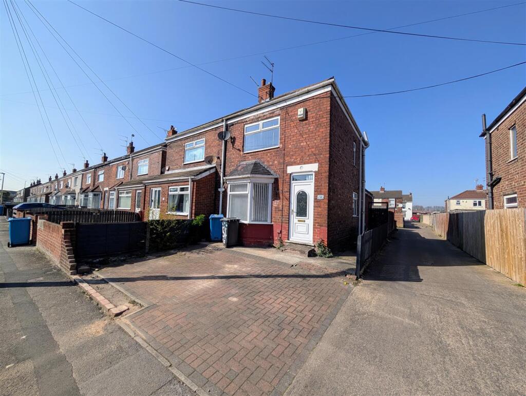 Main image of property: Mayville Avenue, Hull