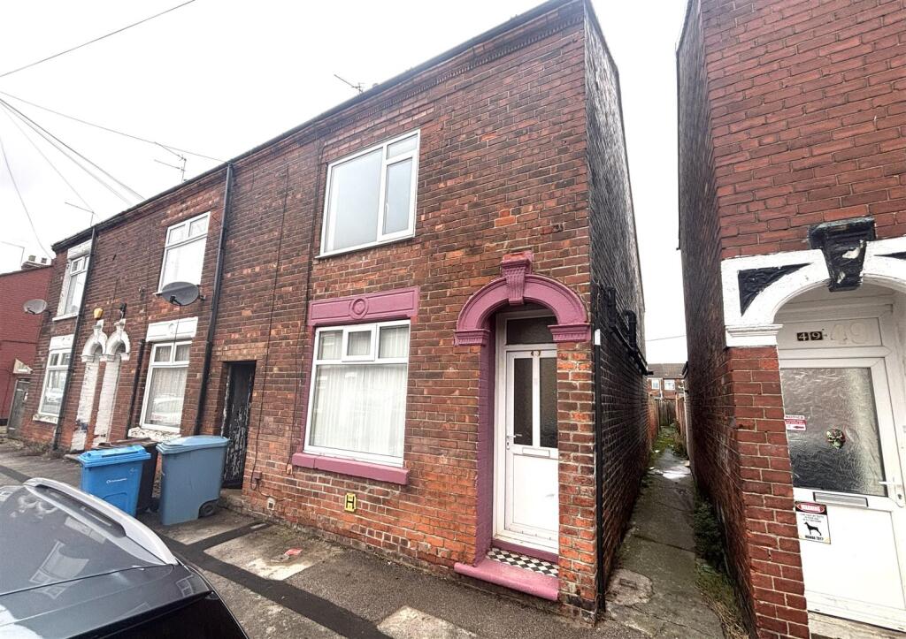 Main image of property: Middleburg Street, Hull