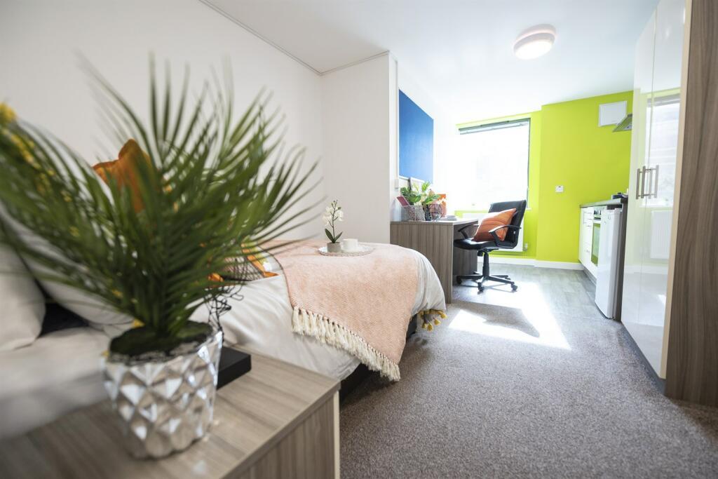 Main image of property: Corporation Road, Middlesbrough, TS1 1LY