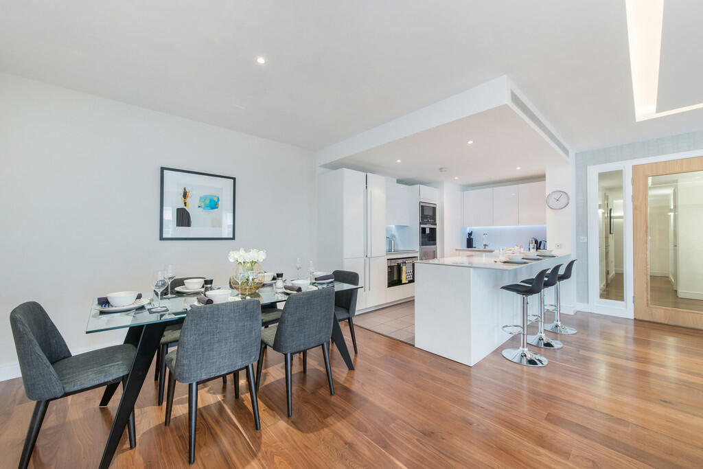 Main image of property: Spinnaker House, Battersea Reach