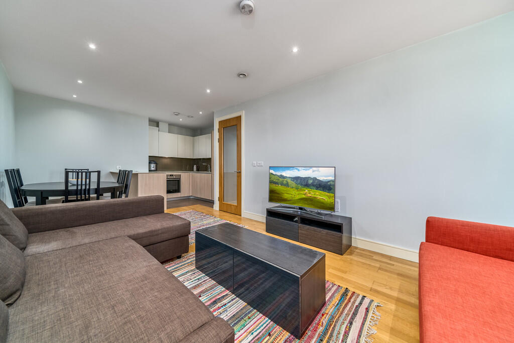 Main image of property: Spinnaker House, Battersea Reach