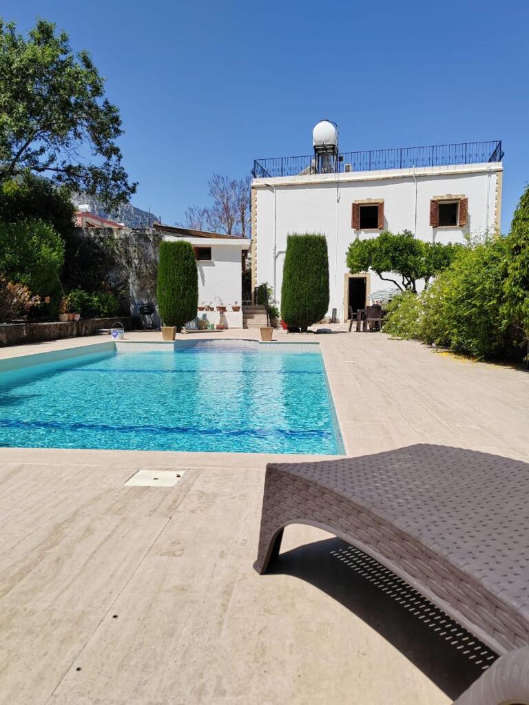 Main image of property: Alsancak