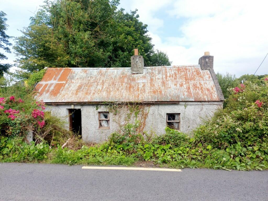 1 bedroom detached house for sale in Broadford, Clare, Ireland