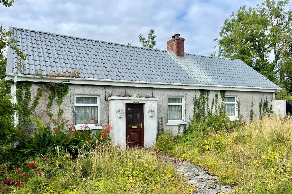 Main image of property: Carrigallen, Leitrim