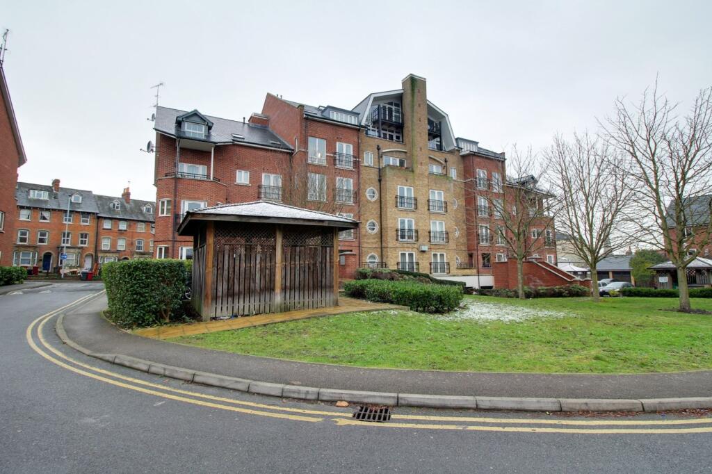 Main image of property: Iliffe Close, Reading, RG1