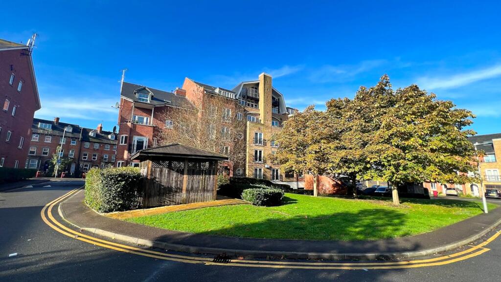 Main image of property: Iliffe Close, Reading, RG1