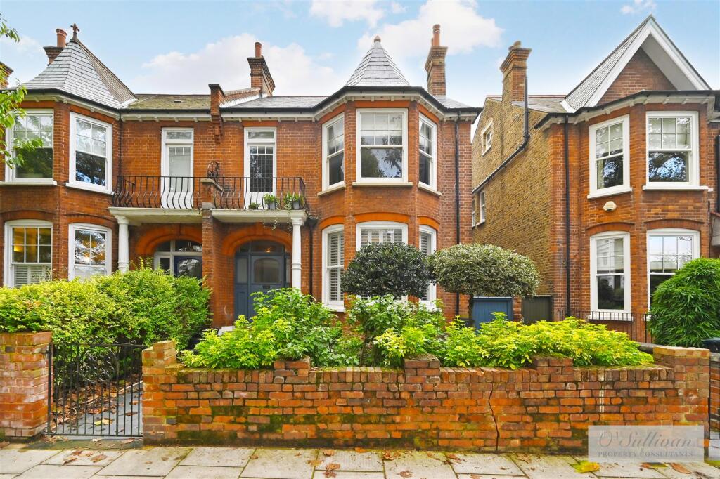 Main image of property: St. Quintin Avenue, North Kensington, London W10