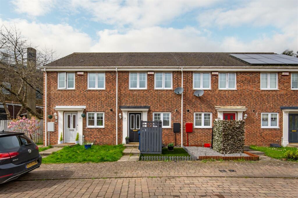 2 bedroom terraced house for sale in Skendleby Drive, Kenton, NE3